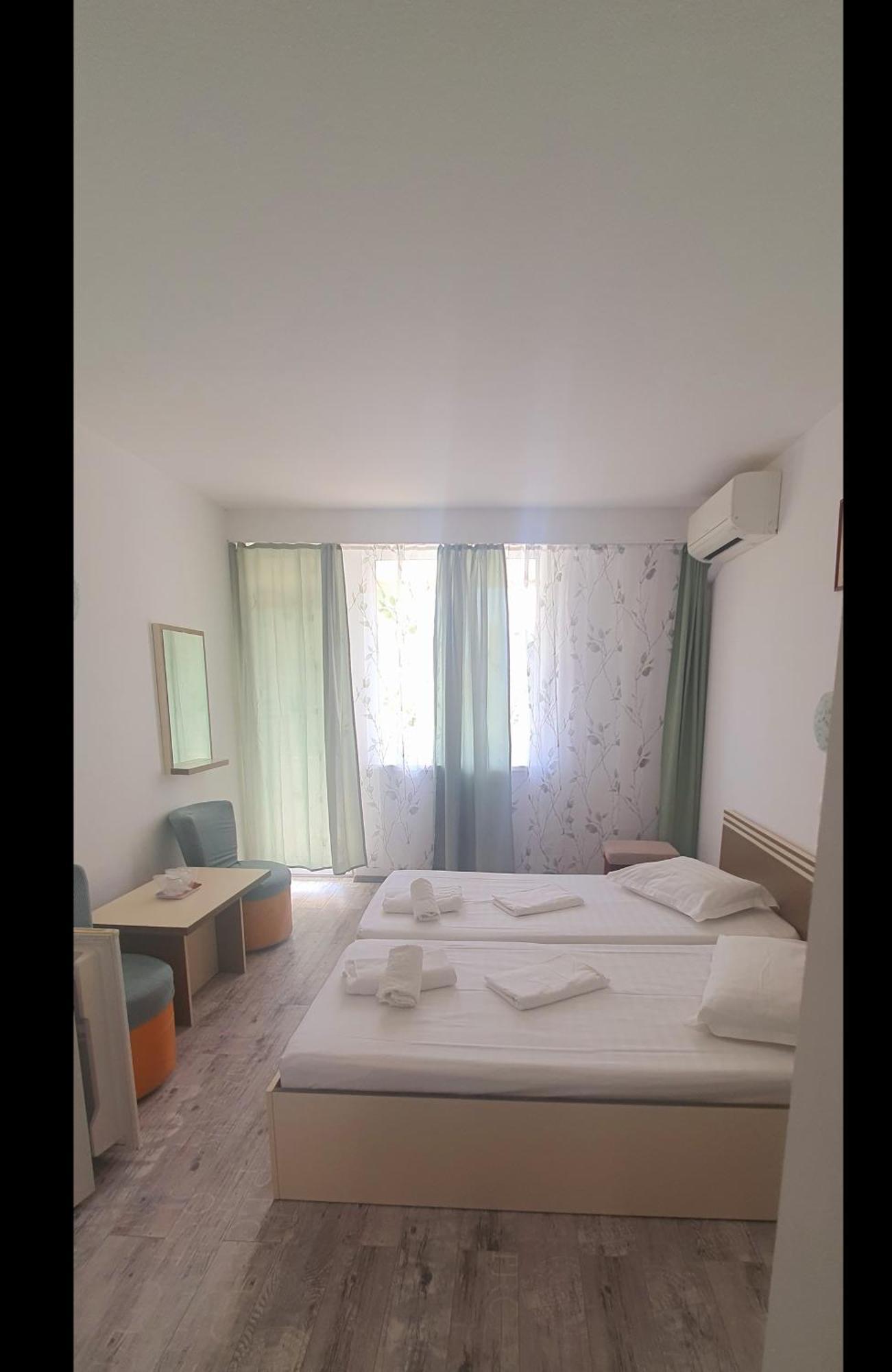 Hotel Pescarus Mamaia Kültér fotó